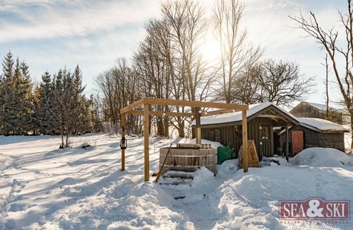 Grey Highlands Cabin | Beaver Valley Ski Cabin-Sleeps 6