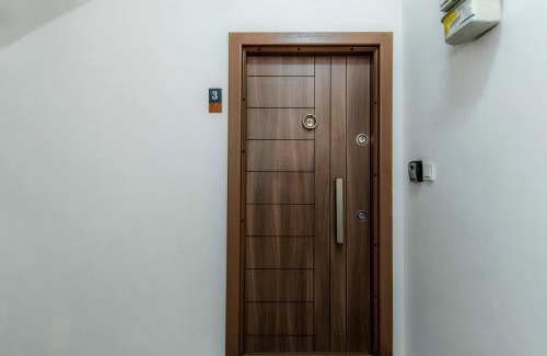Arnavutkoy Apartment | Bebek Bosphorus Central Flat