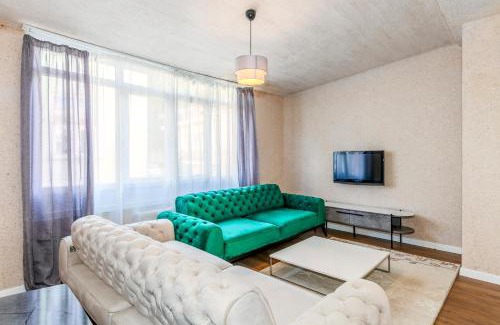 Arnavutkoy Apartment | Bebek Bosphorus Central Flat