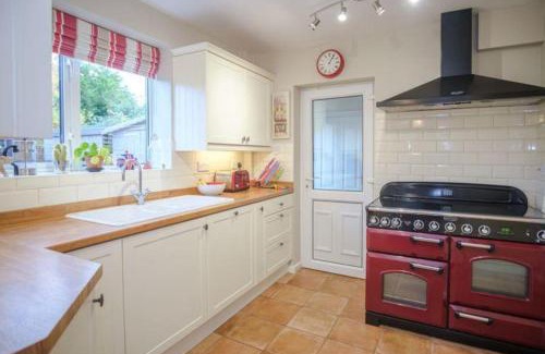 Sutton Maddock House | Beckbury Guesthouse
