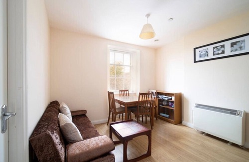 Yeovil Apartment | Becket Apartment is a One Bedroom Apartment in Yeovil.