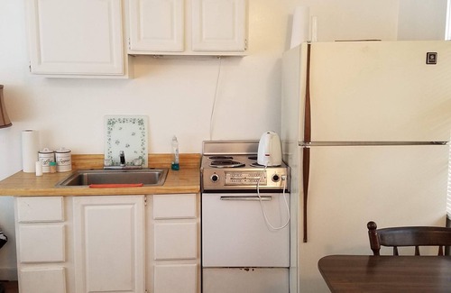 Becket Hotel | Becket Motel