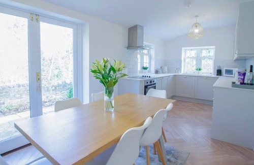 Harrogate Cottage | Beckwith House Cottage