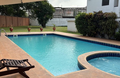 West Ridge House | Becky’s Spacious Oasis
