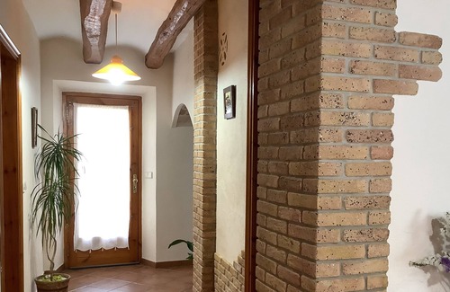 Puigdalba Cottage | BED, A 35 MINUTES OF BARCELONA.