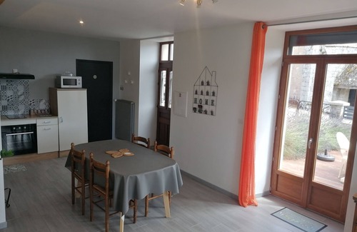 La Chapelle-Saint-Geraud House | BED AND BREAKFAST THE HOUSE OF VALIE