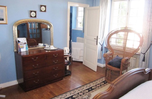 Chateauneuf-la-Foret Bed & Breakfast | Bed and breakfast , chambres d'hotes with swimming pool