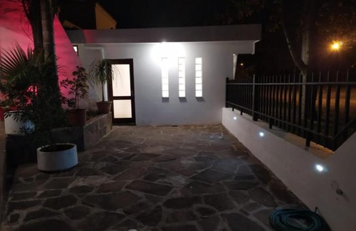 San Salvador de Jujuy House | BED AND BREAKFAST- Alto La Viña- SUITE