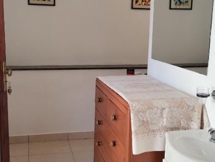 San Salvador de Jujuy House | BED AND BREAKFAST- Alto La Viña- SUITE