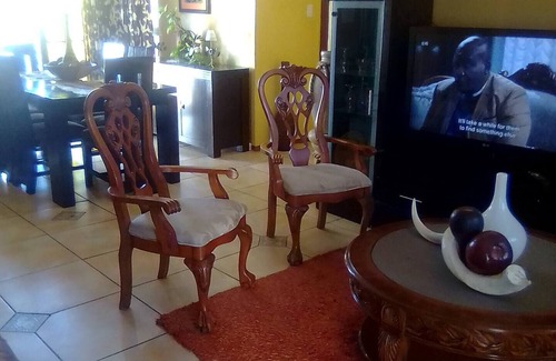 Pietermaritzburg House | Bed and Breakfast at The White House