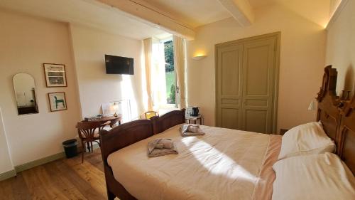 Madonna del Sasso Bed & Breakfast | Bed and Breakfast Via Rinaldi