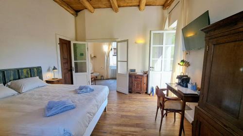 Madonna del Sasso Bed & Breakfast | Bed and Breakfast Via Rinaldi