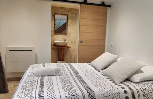 Sainte-Engrace Bed & Breakfast | Bed and Breakfast 'Jolie' with Mountain View, Private Terrace and Wi-Fi