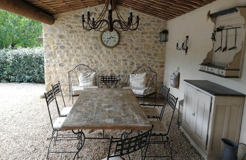 Mollans-sur-Ouveze House | Bed and Breakfast at the foot of Mont Ventoux in the Provençal Baronnies