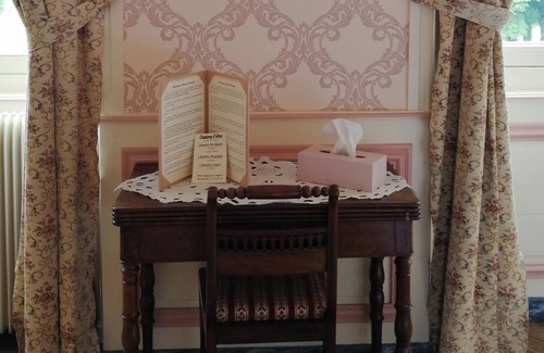 Piney House | Bed and Breakfast at the Château de Brantigny, SEGUR