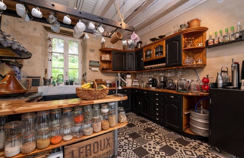 Hennebont Bed & Breakfast | Bed and Breakfast 'Chambre d'hôte' with Private Terrace, River view, Private Garden and Wi-Fi
