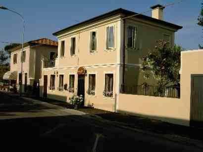 Taglio di Po Bed & Breakfast | Bed And Breakfast Di Manu