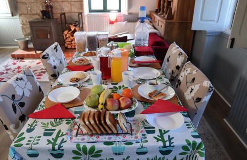 Tabua House | Bed and breakfast EXCLUSIVE & Luxury Traditional Portuguese Farmhouse