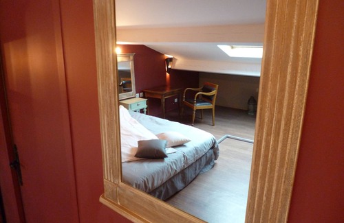 Laborie Hotel | Bed and Breakfast Midi-Pyrenees - The Lake Crivito
