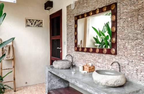 Tulamben House | bed and breakfast Minabali Bunga'lo