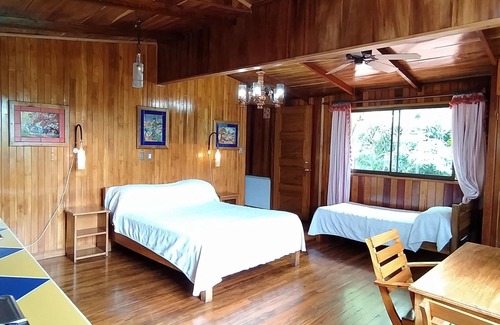 Escazu Bed & Breakfast | Bed and Breakfast rooms, Costa Verde inn.
