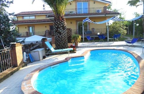 Corropoli Bed & Breakfast | Bed and Breakfast Villa Algi