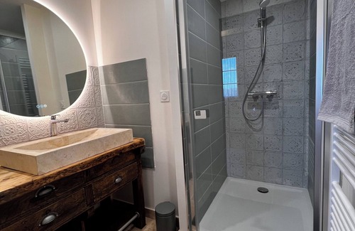 Fresnes Bed & Breakfast | Bed and breakfast with private Jacuzzi in secluded countryside setting. Relaxation guaranteed!