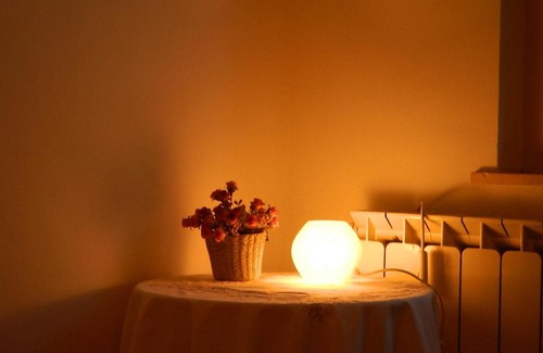 Montesilvano House | Bed And Roses
