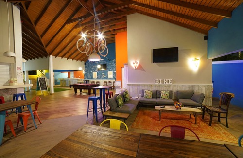 Jan Thiel Hotel | Bed & Bike Curacao - Jan Thiel