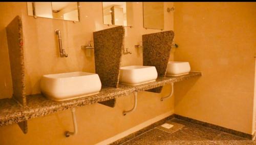 Bharuch Hotel | Bed & Bread Dormitory
