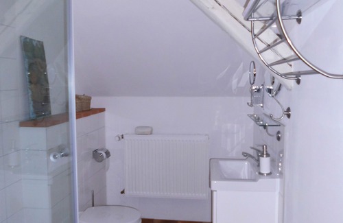 Buckau Bed & Breakfast | Bed & Breakfast for under € 40 p. P.: RadPfarrhaus