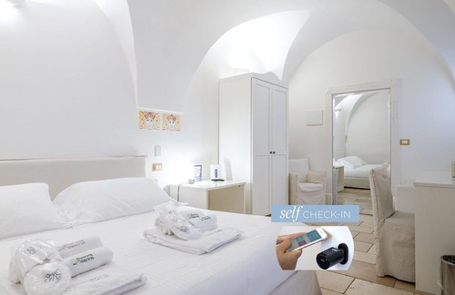Carovigno Bed & Breakfast | Bed & Breakfast in Carovigno with 1 bedrooms sleeps 3