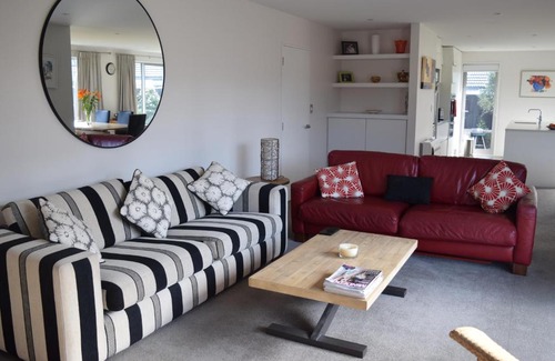 Burnside Bed & Breakfast | Bed & Breakfast in the Heart of Fendalton