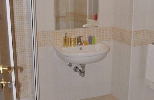 Macere Bed & Breakfast | Bed & Breakfast Valeri