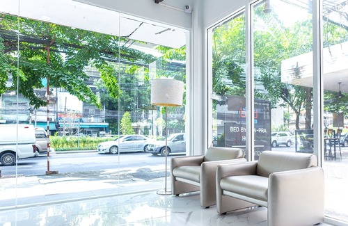 Phasi Charoen Hotel | Bed by Tha-Pra Hotel and Apartment