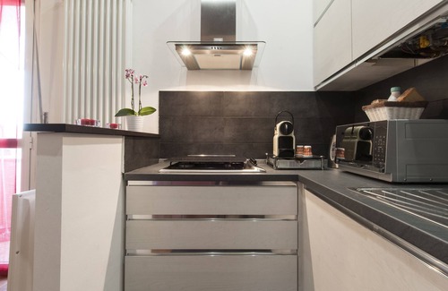 Affori Apartment | Bed & Coffee Milan-15minutes from Duomo!