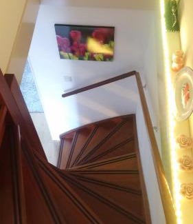Hof van Delft Bed & Breakfast | Bed en Broodje Bloem