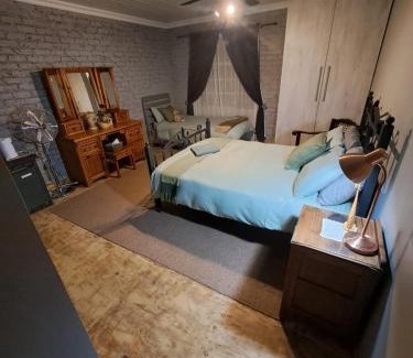 Thembelihle House | Bed In Die Boord