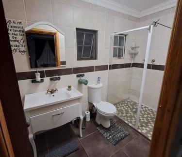 Thembelihle House | Bed In Die Boord