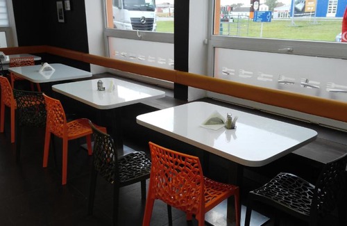 Sedlec Bed & Breakfast | Bed & Parking Eurobit