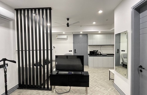 Sushant Lok Apartment | Bedchambers Serviced Apartments, MG ROAD