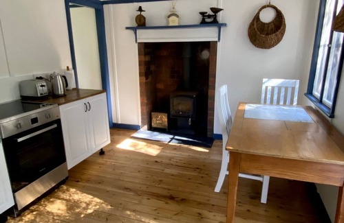 Hazelbrook Cottage | Bedford Cottage - Cosy mountain bush retreat.