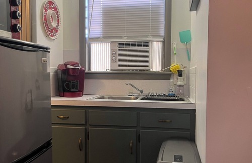 Payne County Apartment | Bedlam Barn apartment! Cozy, cute, Safe! Minutes to OSU, casino, golf! Remodeled