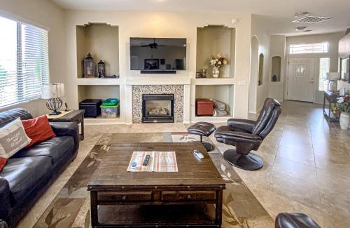 Rancho Vistoso House | Bedrock Lane