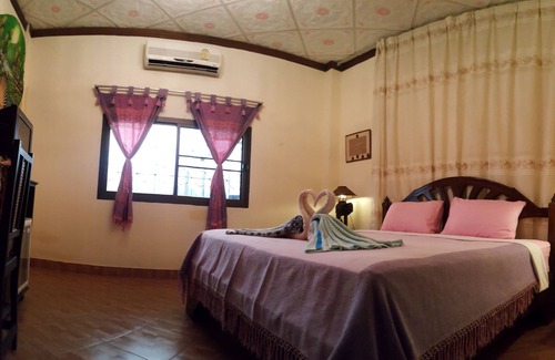 Rayong House | Bedroom Bali 24 - 1 double bed