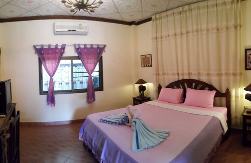 Rayong House | Bedroom Bali 24 - 1 double bed