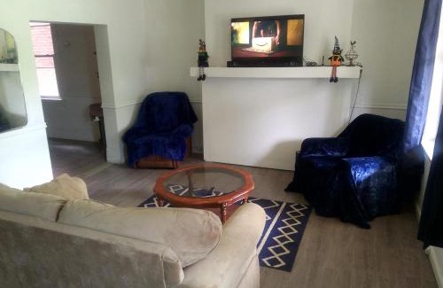 Marshall-Shadeland House | Bedroom close to stadiums and downtown