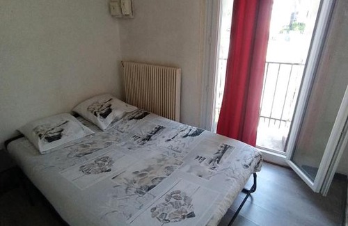 Aiguelongue House | Bedroom To Sleep