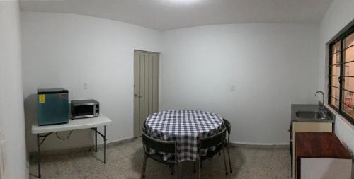 Downtown Mexico City House | Beds Friends Asis