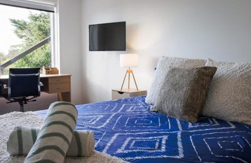 Highton Apartment | Bee at Scenic I 2 BR Apartment near Geelong CBD